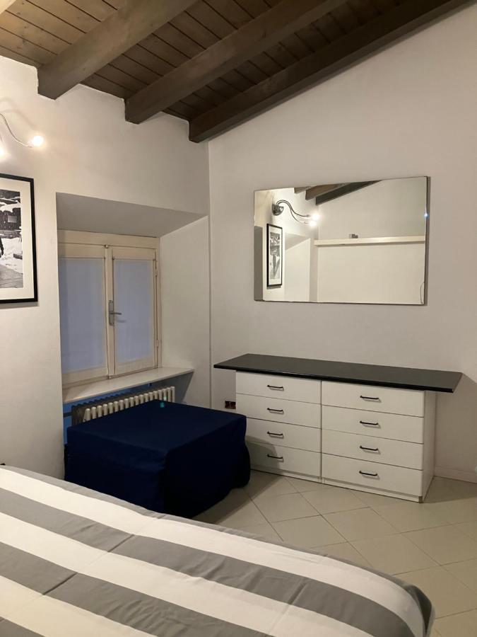 Cute And Cozy Centro Citta' Apartment แบร์กาโม ภายนอก รูปภาพ
